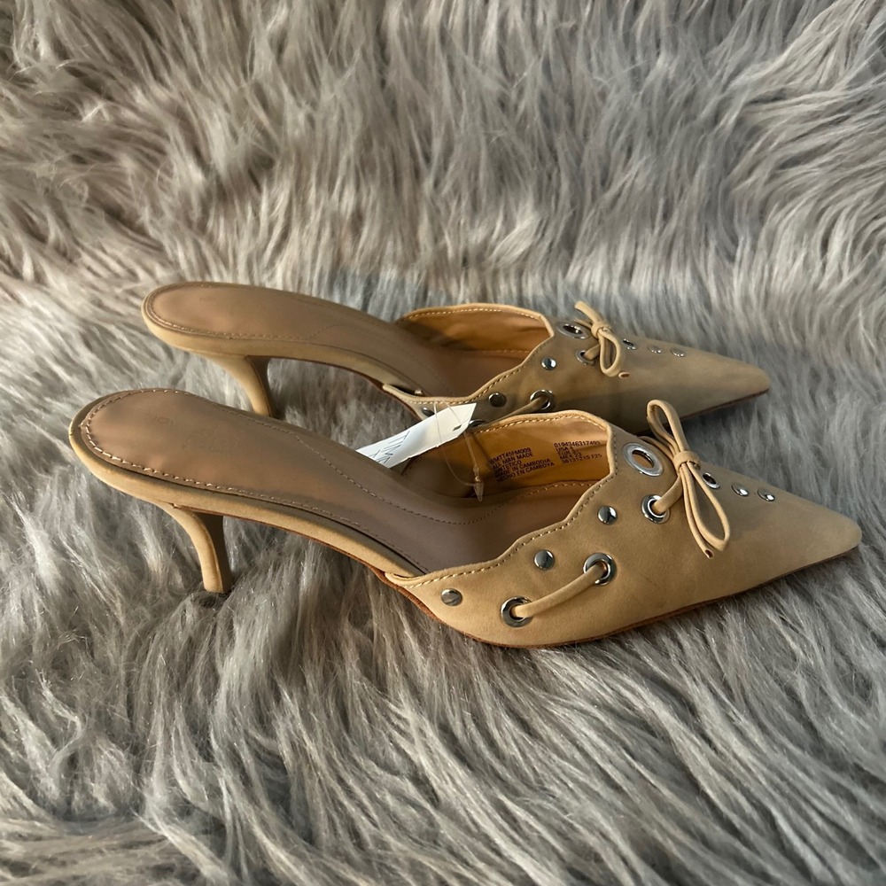 Time And Tru Stud Kitten Heel Womens Size 6 Beige Studded Slip On Heels Shoes
